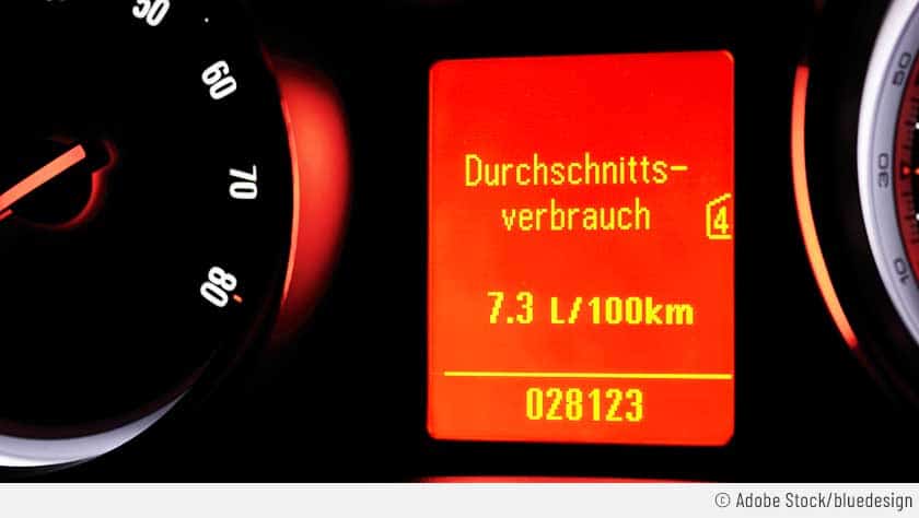 Durchschnitts-Verbrauch_eines_Autos_in_Cockpit-Anzeige